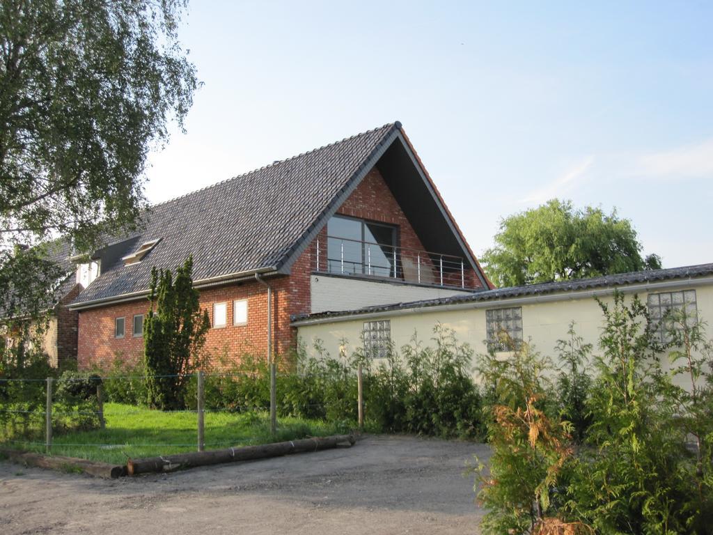B&B Herberg Boerenhol De Mote Bvba Poperinge Exterior photo
